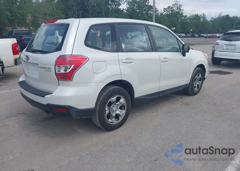 2015 Subaru Forester 2.5I z USA, uszkodzony, nr VIN JF2SJAAC6FH554322